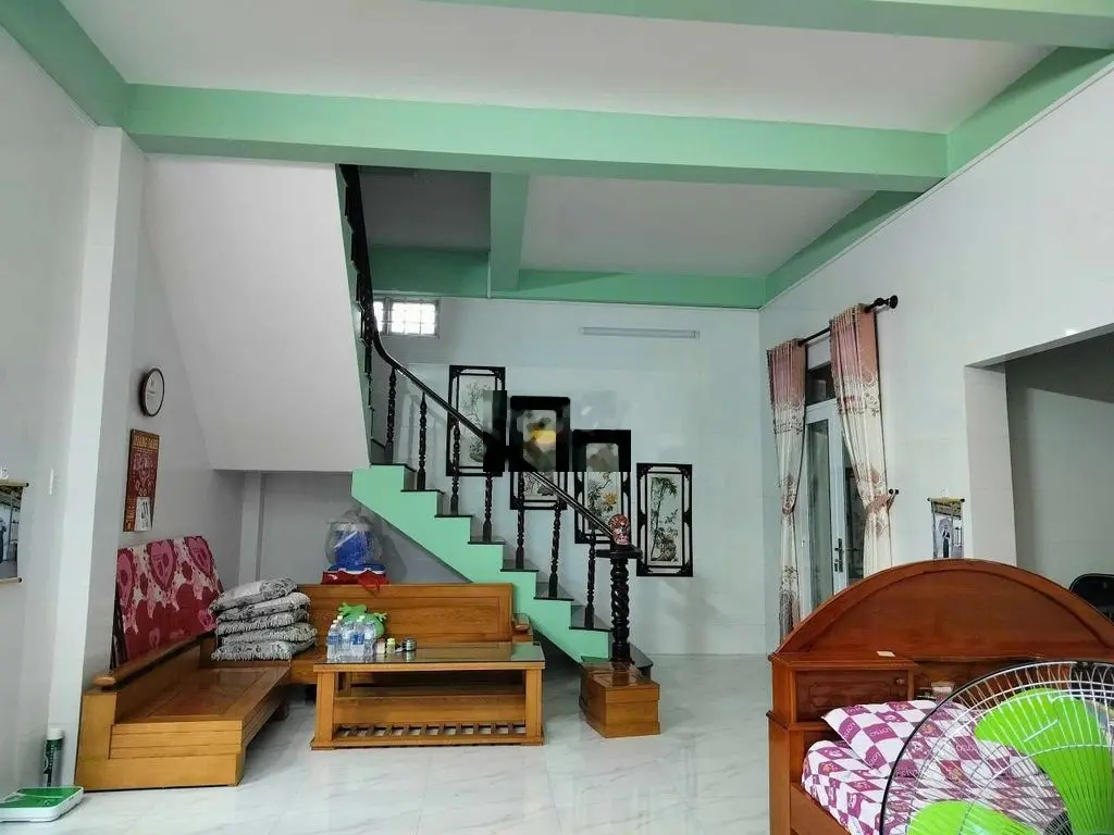Nhà mặt tiền lộ nhựa phú hưng