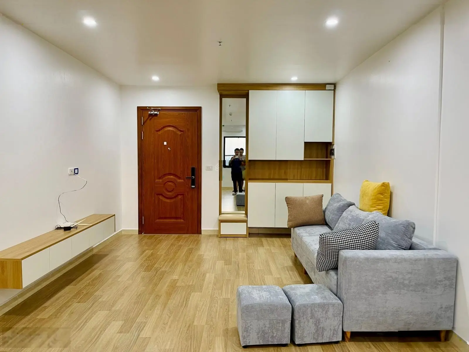 Nhập cư Mỹ anh chủ cần bán căn hộ 2PN chung cư Thanh Bình, nội thất đủ, vào tên chính chủ