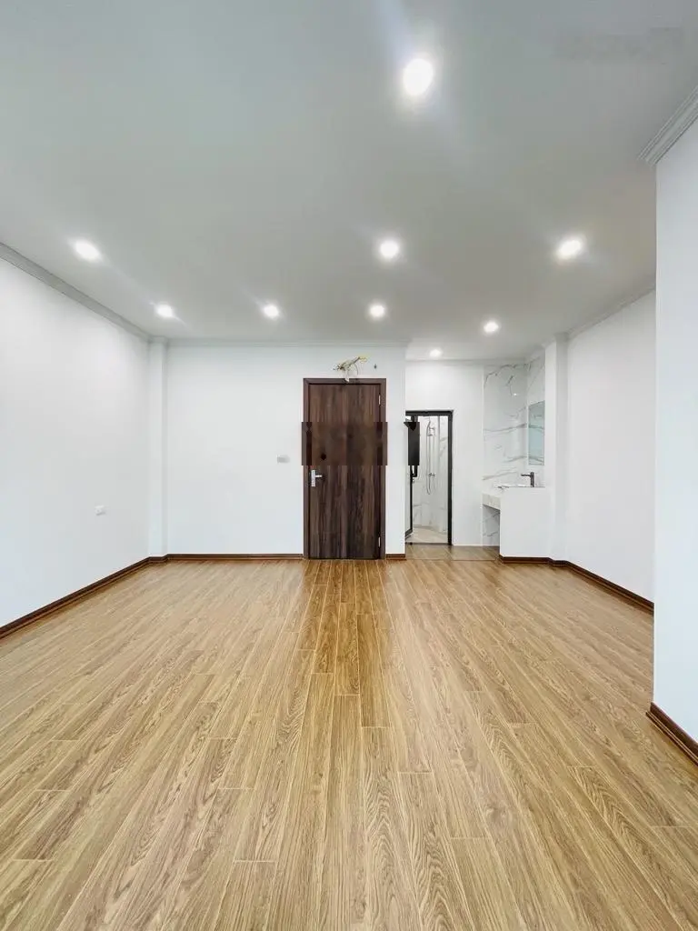 Nhà đẹp đón tết, xây mới, 7 tầng thang máy, thiết kế hiện đại, nội thất xịn, hai thoáng trước sau