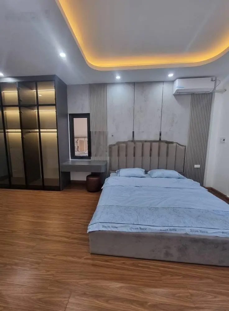 Nhà 6 tầng thang máy - ô tô đỗ cửa - đầy đủ nội thất