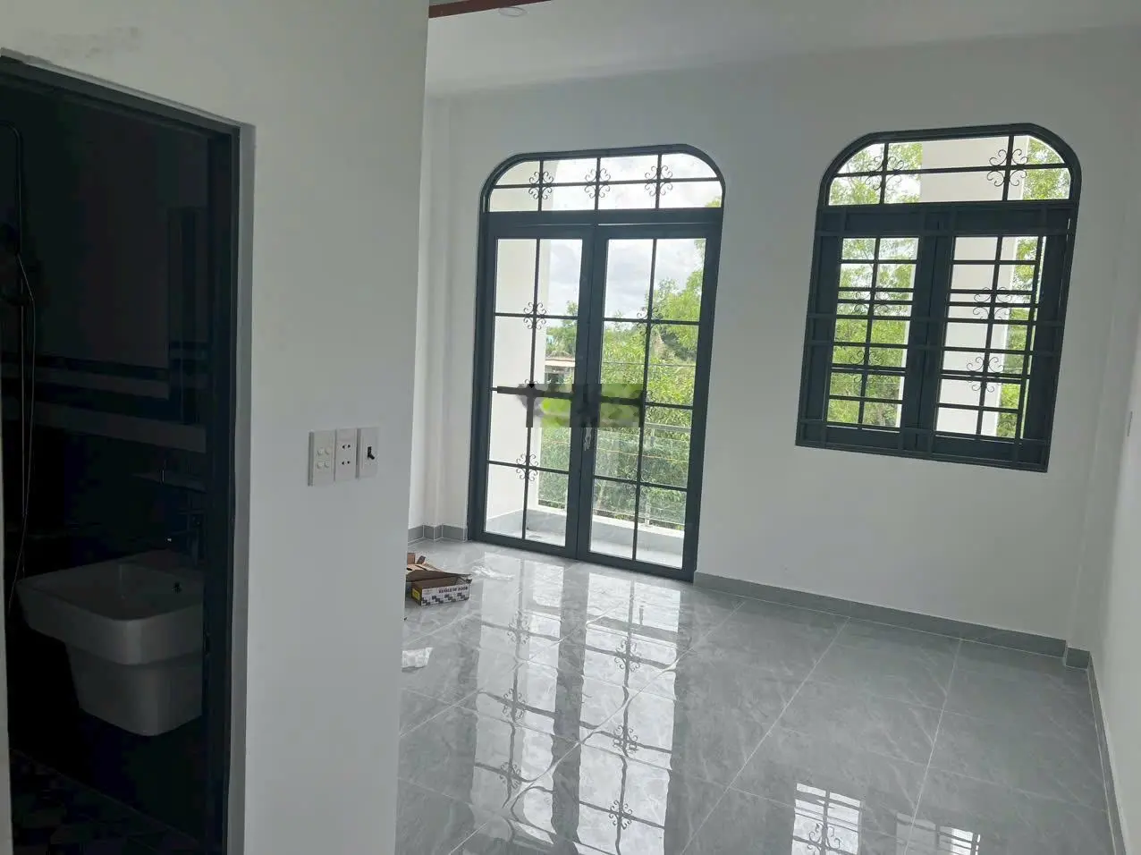 Bán nhà chính chủ ngay trung tâm Cần Đước - giá tốt - sổ hồng riêng - sang tên và dọn vào ở ngay