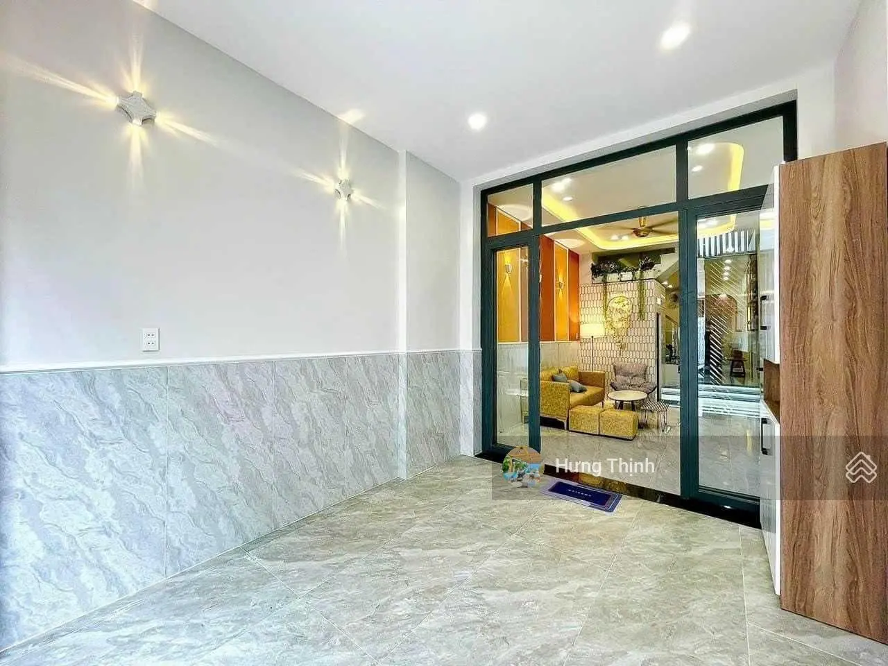 Chủ ngộp mạnh bán gấp căn nhà đường Đinh Đức Thiện, Bình Chánh, 83m2, giá 950tr, ngay chợ, sổ riêng