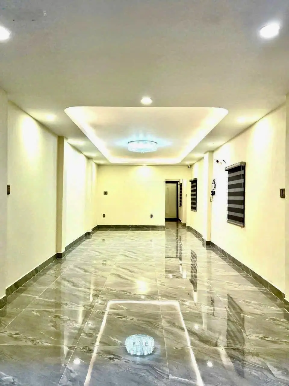 Bán gấp nhà hẻm kinh doanh 10m, cách 40m ra Lê Văn Sỹ, Q3. DT: 4,1mx21,2m ko lỗi PT, ko QH, 16 tỷ