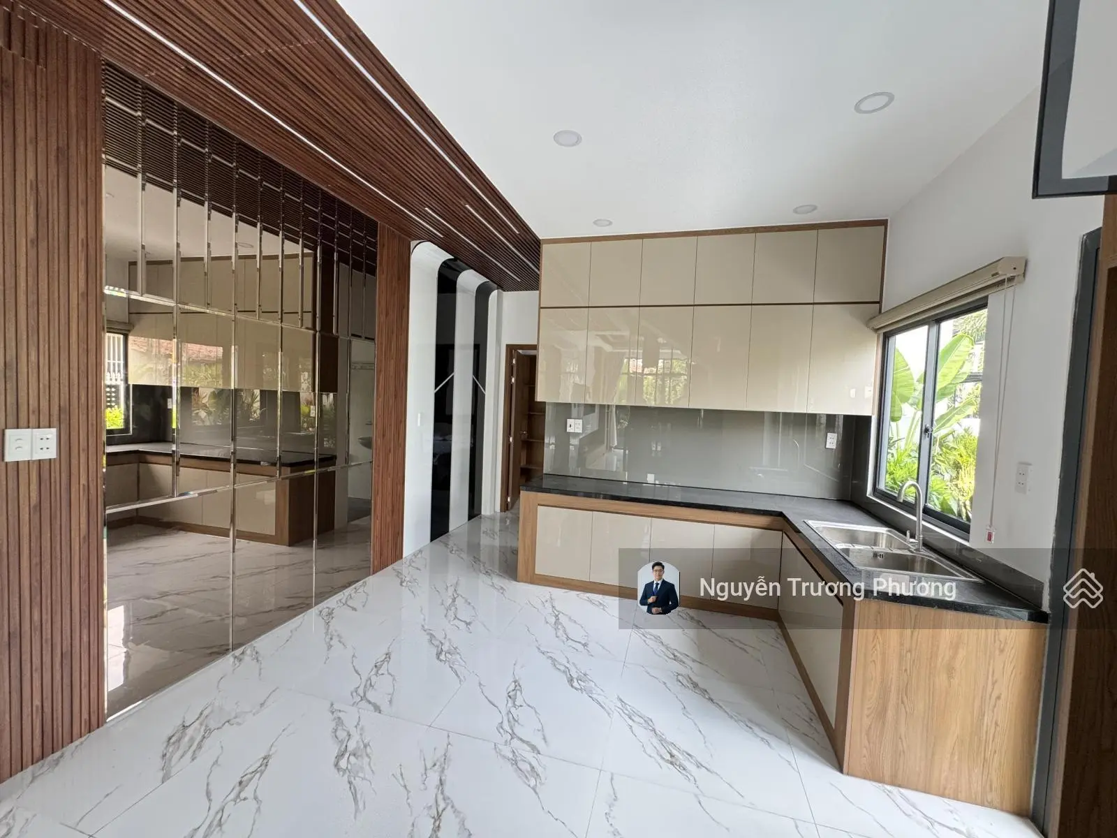 (18x8m)142m2 nhà căn góc 2mặt tiền 1 trệt 1lầu full thổ cư xây mới 100% thiết kế biệt thự vườn 2025