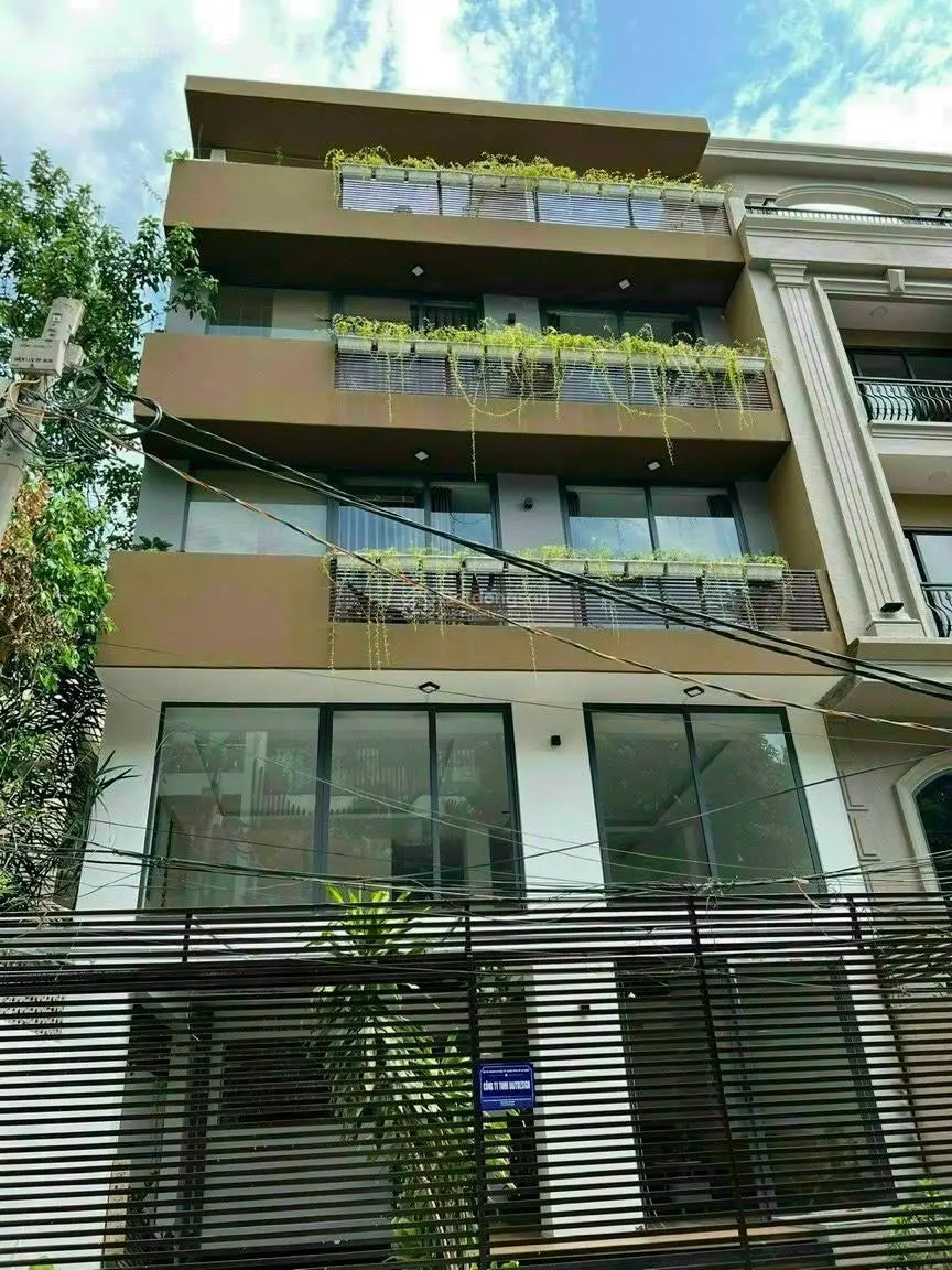 Bán nhà Cách Mạng Tháng 8, Phường 12, Quận 10 - 5x15m - 4 lầu - HĐT 40 triệu - giá 18.5 tỷ