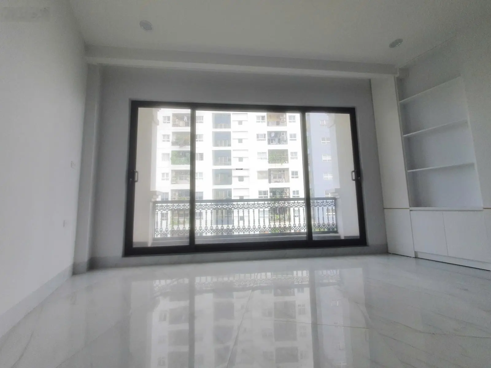 Bán gấp nhà Minh Khai - 75m2 7 tầng MT 5.2m