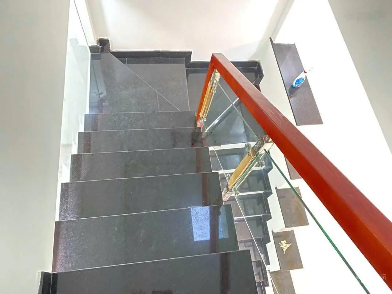 Bán gấp căn nhà 1 trệt 1 lầu ngay Thị Trấn Củ Chi, 82m2 hoàn công đầy đủ giá 1 tỷ 550 , sổ sẵn