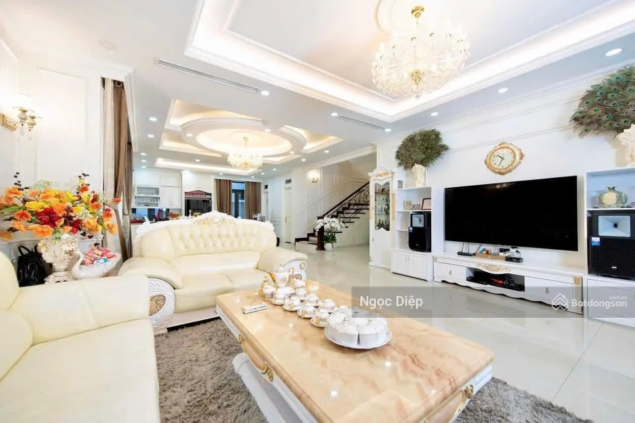 Bán biệt thự căn góc phố hàm nghi thuộc vinhomes gardenia - 3tầng 287m 30mt giá 110tỷ- 0945 453 ***