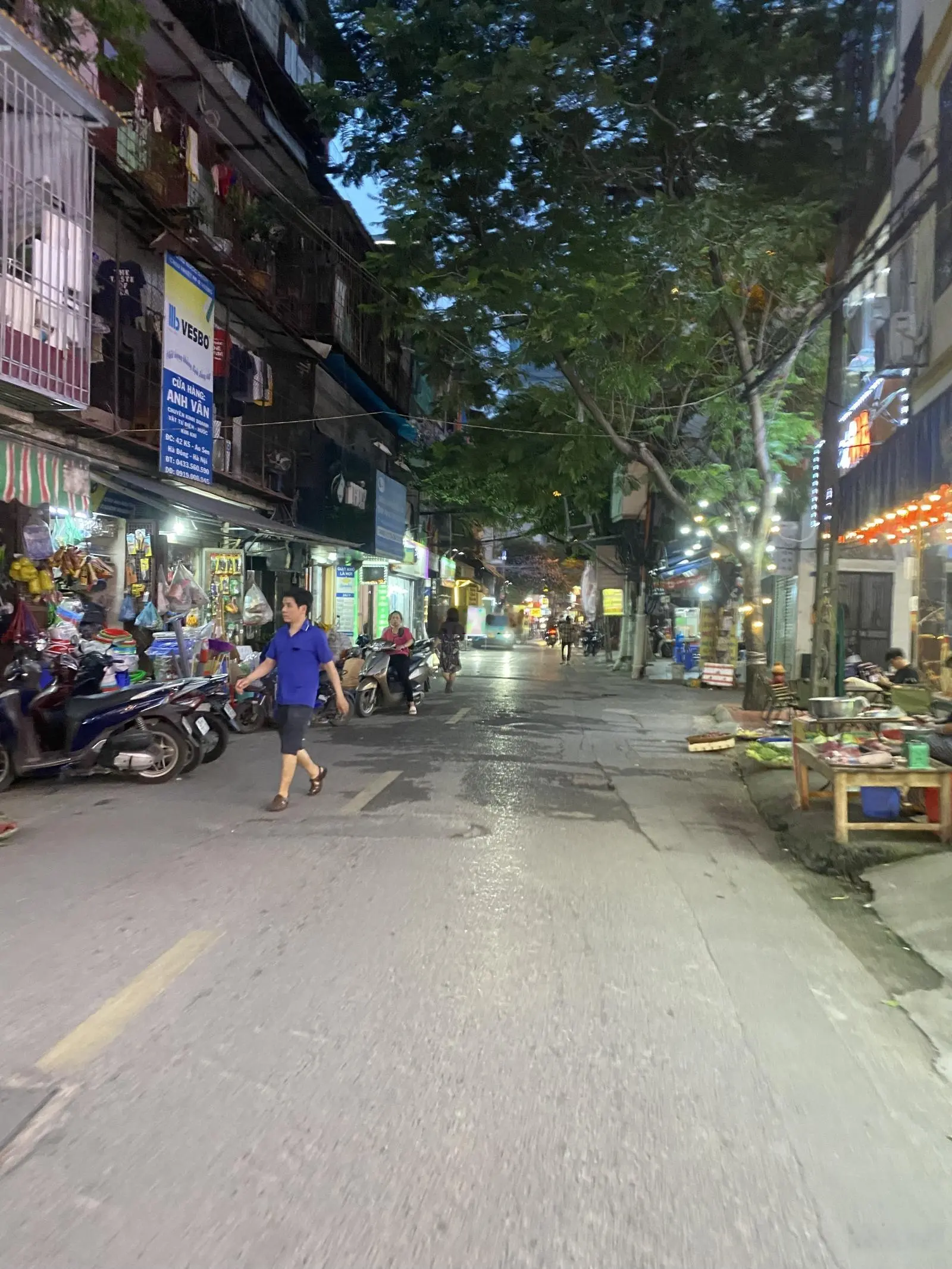 Bán nhà phân lô Ao Sen 49.4m2, mặt tiền 5.55m vị trí kinh doanh sầm uất, giá loanh quanh 16 tỷ