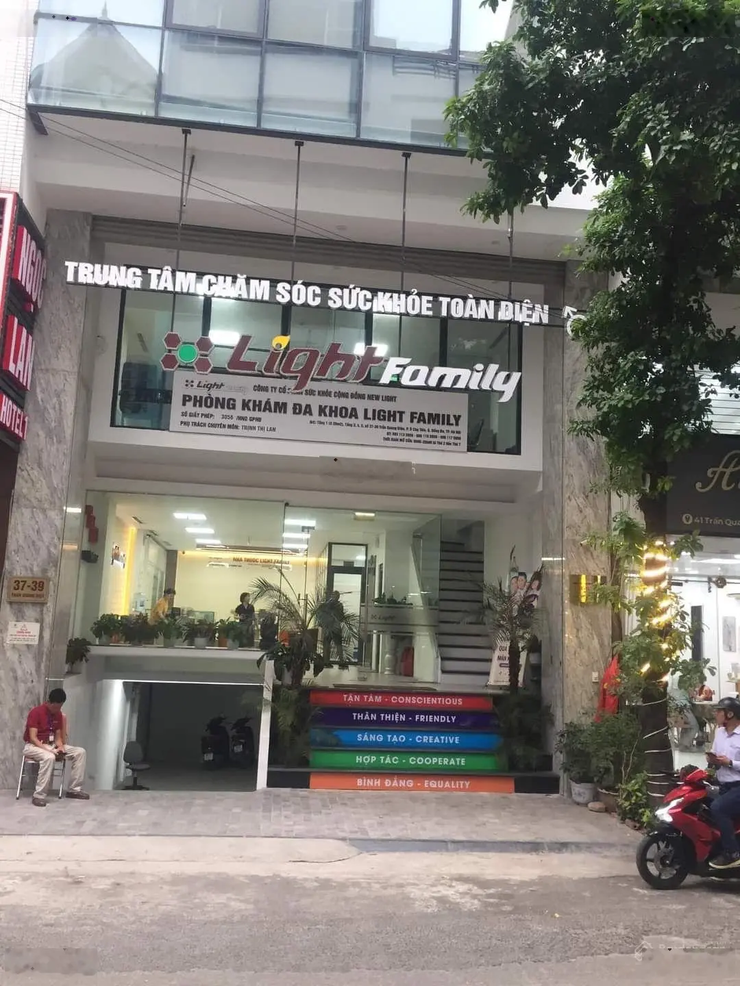 Bán nhà mặt phố hồng tiến, 155 tỷ vnd, 450m2 đẹp, nhiều tiện ích