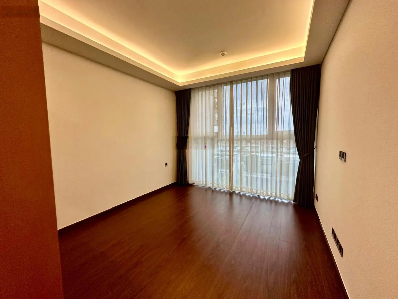 Bán căn hộ Sarica giá chỉ 14 tỷ VND tại Quận 2