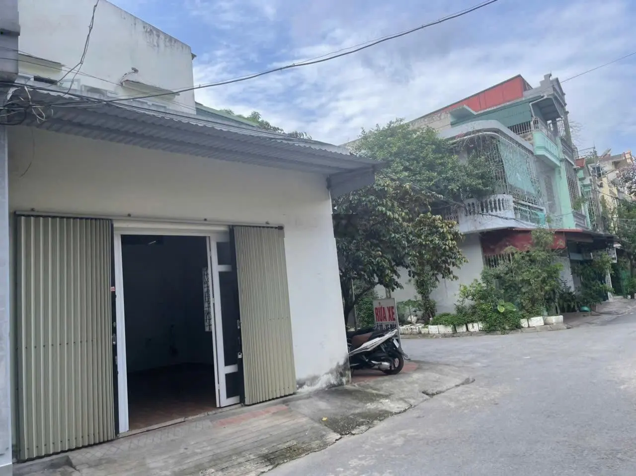 căn nhà 2 tầng đầu ve Lê Văn Hưu, p Tân Sơn chỉ 3.4 tỉ