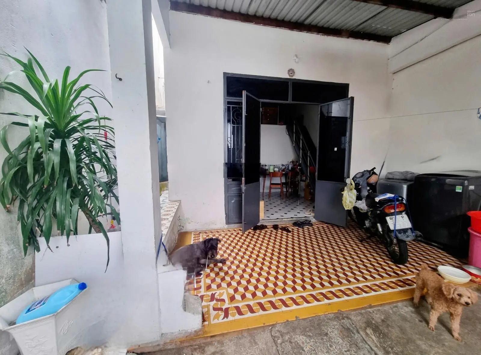 Gia đình cần bán nhà cấp 4 kiệt Chính Hữu ( GẦN BIỂN PHẠM VĂN ĐỒNG )