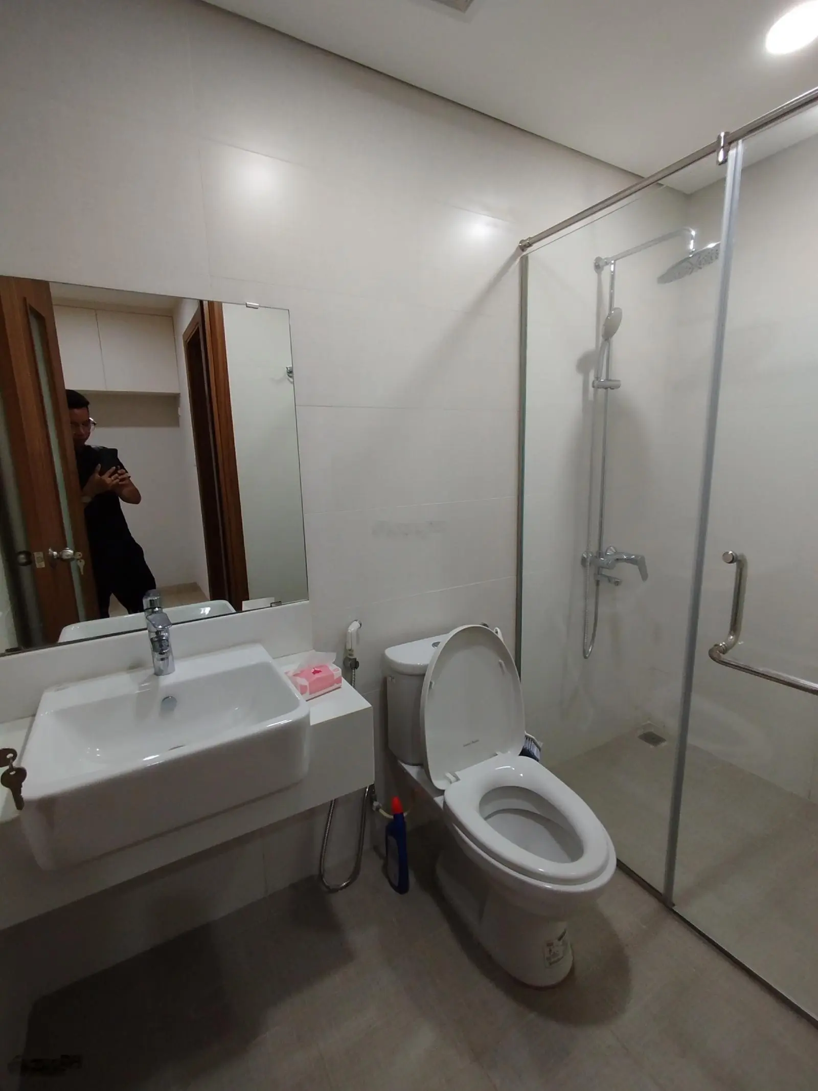 Chính chủ cần bán gấp căn 2n2vs 66m2 tại Center Point - 110 Cầu Giấy giá 4,5 tỷ