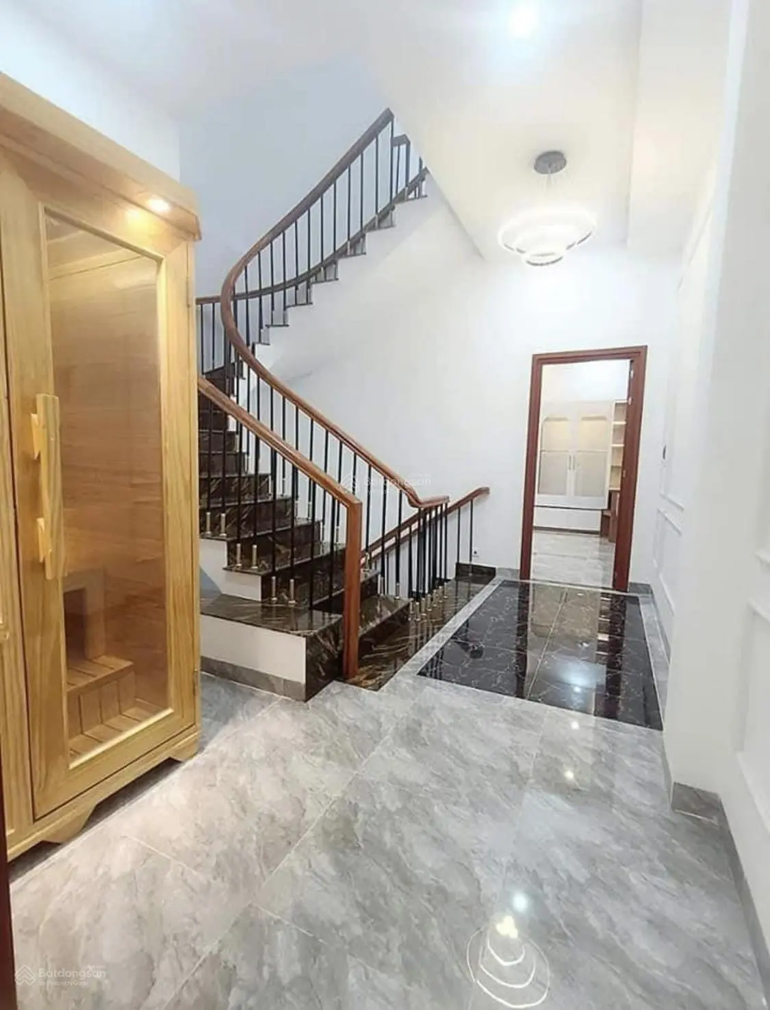 Liên Hệ Ngay! Cần Bán Gấp Nhà Bùi Văn Ba Quận 7, 1 Trệt 2 Lầu, DTSD 174m2 Sổ Hồng, Giá Chỉ 2.89 Tỷ