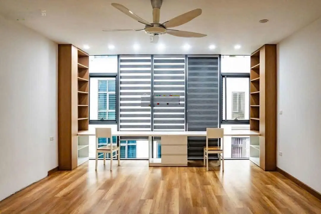 Cực hót-nhà mặt phố-giá ngõ-ôtô tránh- kinh doanh-phan văn trị-đống đa- 50m2- 5 tầng-mt:4m- 23 tỷ