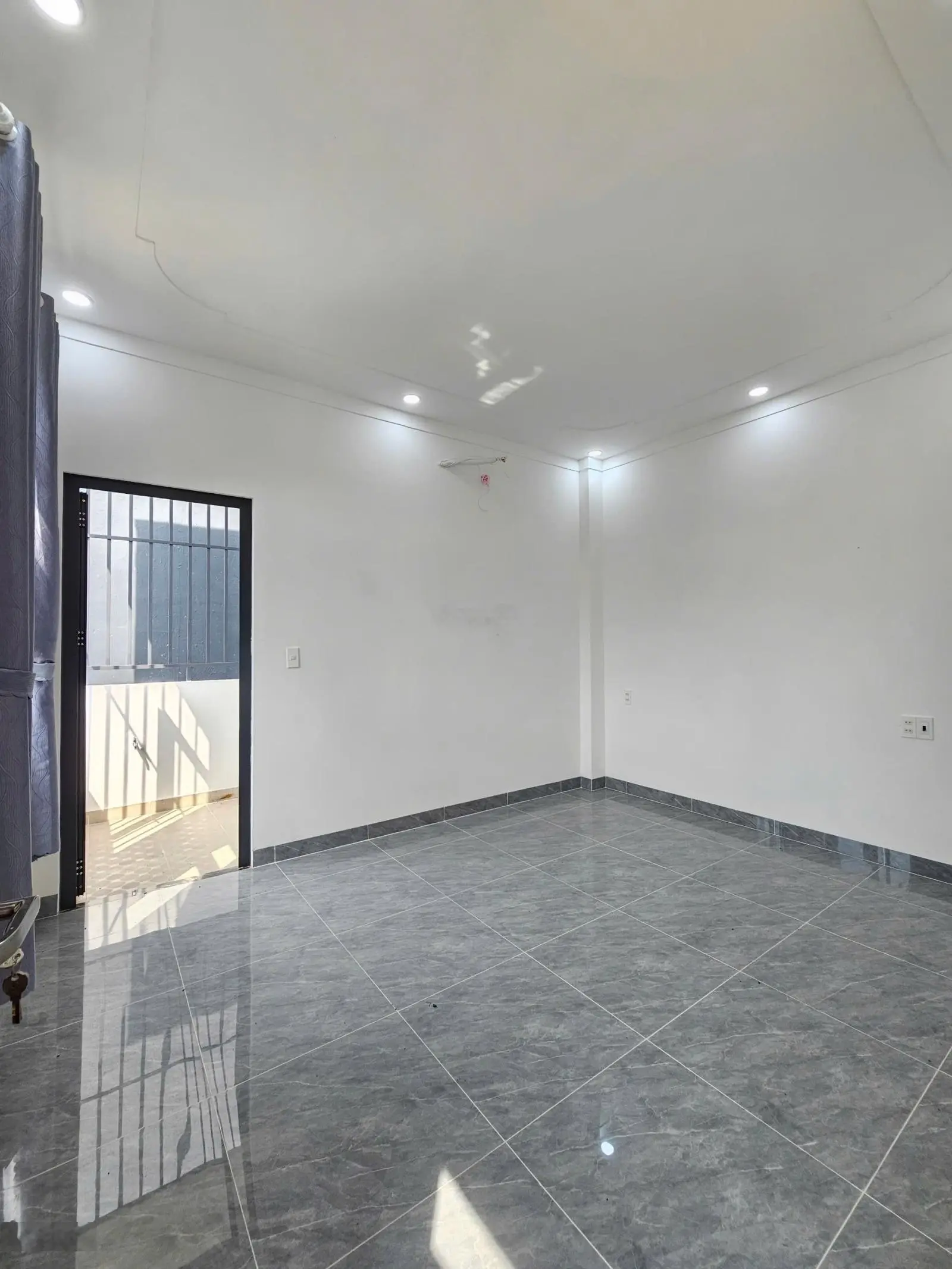 Căn Góc 2 Mặt Tiền: 6Tỷ800_92m2 Nhà 1 Trệt 2 Lầu Full Nội Thất KDC Phú Hồng Thịnh 8, TP.Thuận An