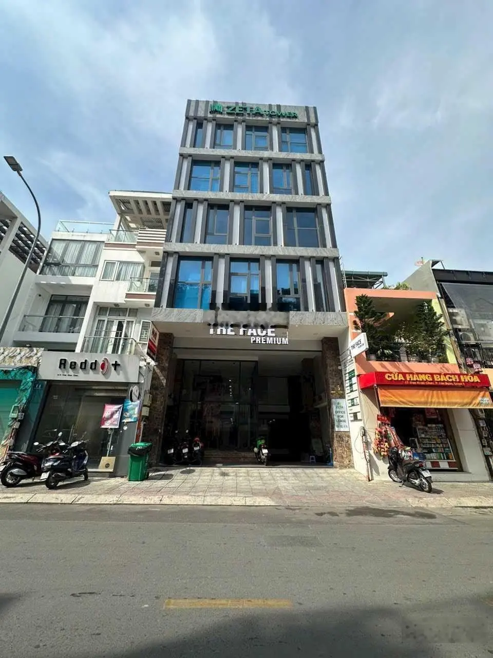Bán nhà 2 MT Hoàng Việt, Q. Tân Bình - DT: 8.6 x 25m CN: 202m2 7 tầng - HĐT 210 triệu - giá 63 tỷ