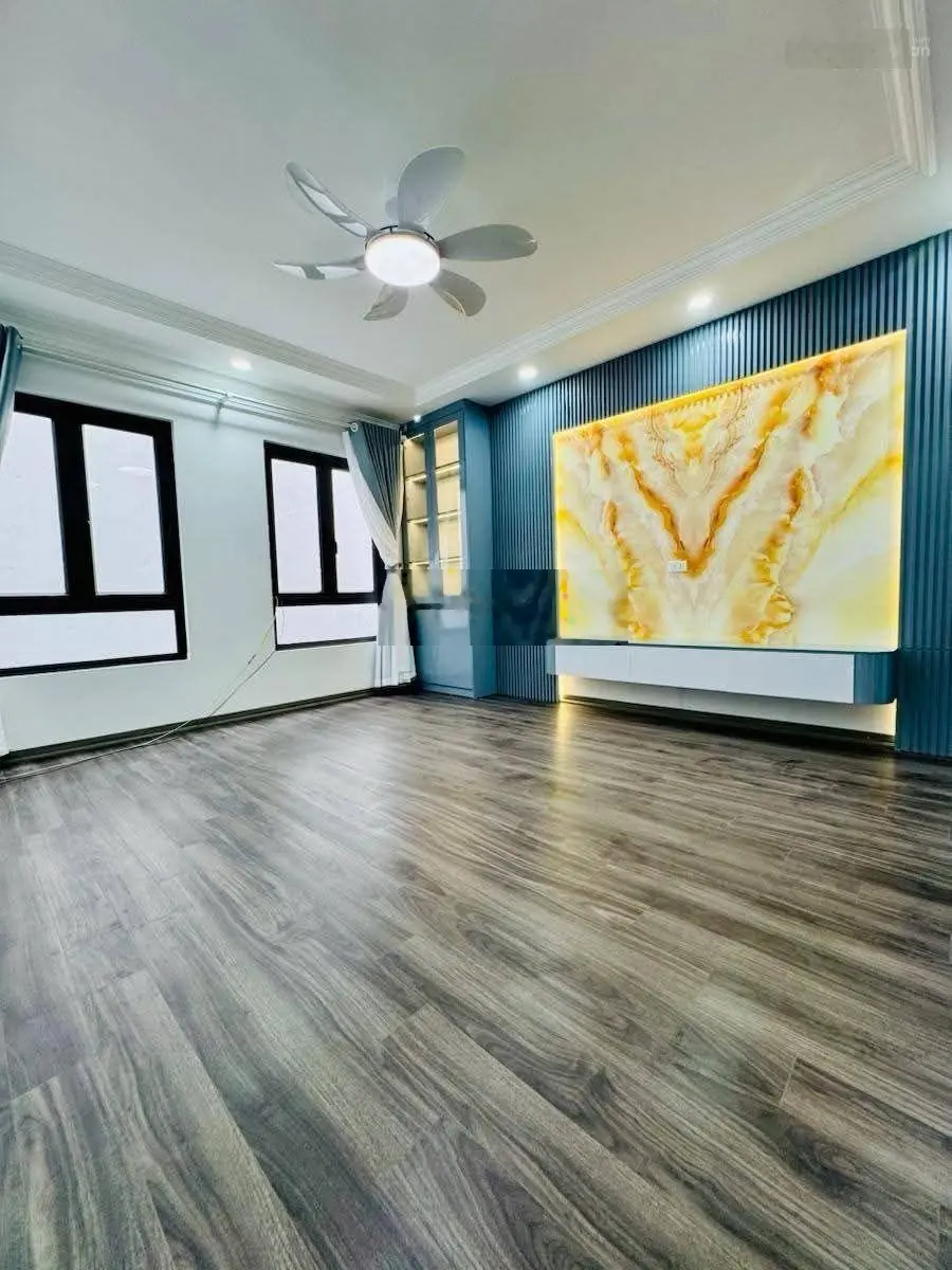 Bán nhà riêng phố Bạch Mai quận Hai Bà Trưng gần phố Huế, vị trí đẹp 5 tầng mới rộng giá cực tốt...