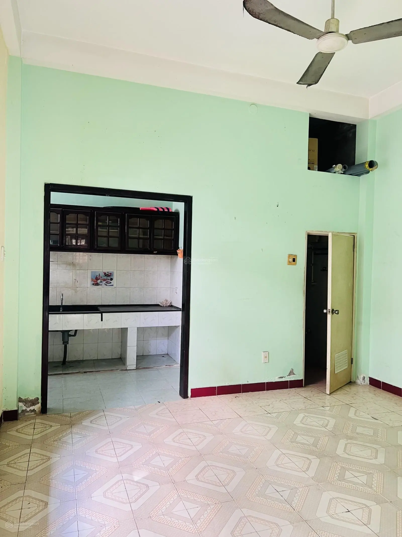 Bán nhà căn góc đường Dã Tượng, đối diện công viên, cách bãi tắm chỉ 300m