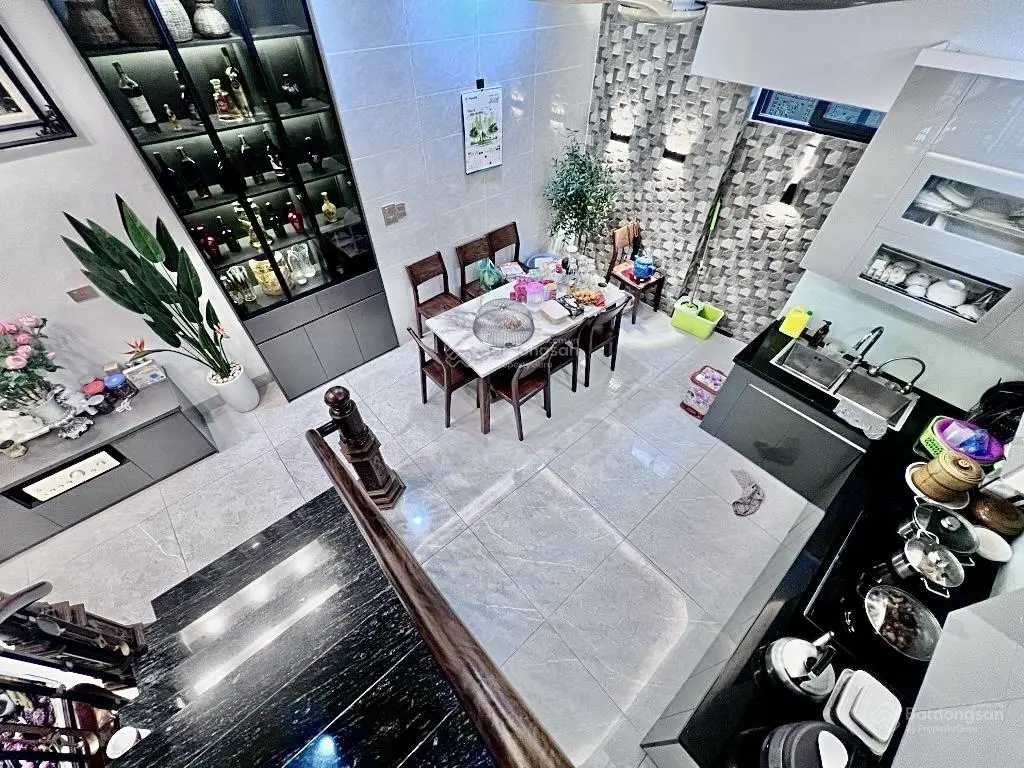Hạ chào Từ 12 tỷ Xuống Còn 10,5 tỷ-Chú Minh Cần Bán Nhà Căn Nhà Tại Ngô Gia Tự 68m2-Mt 5m-DÂN XÂY-Ô