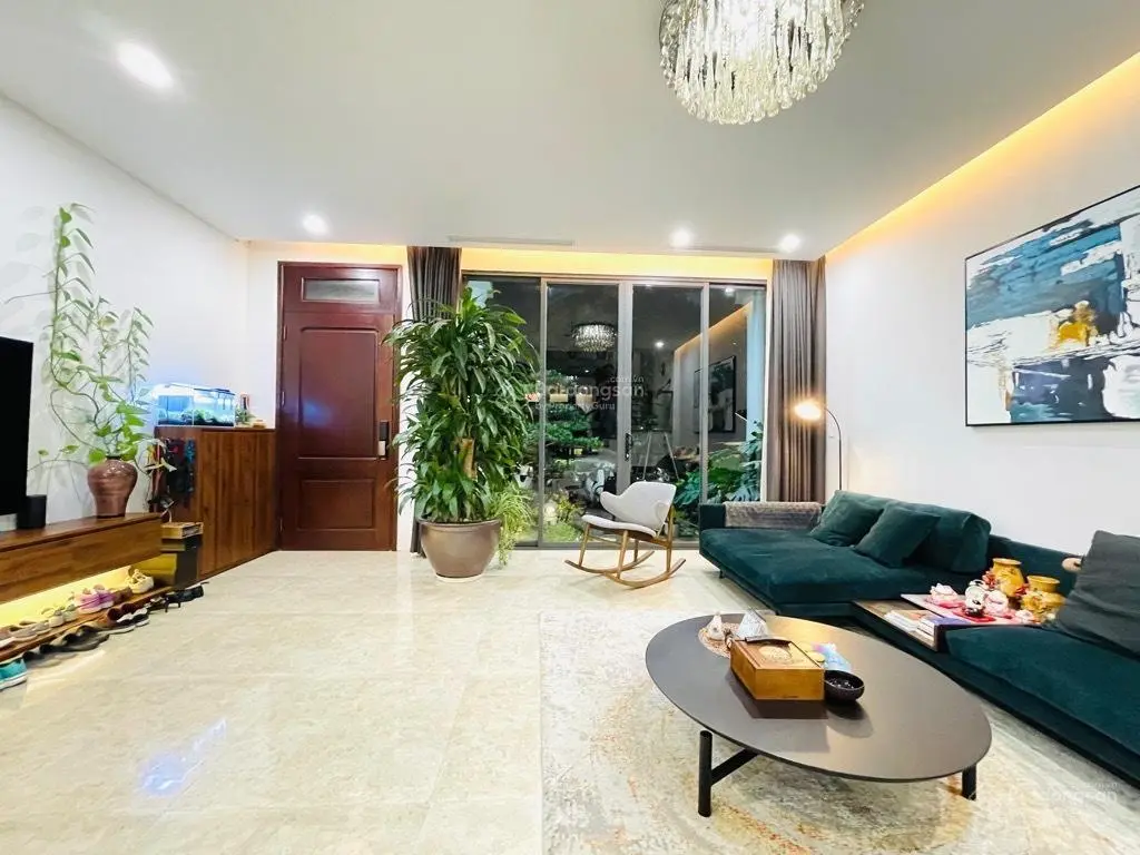 Bán nhà mặt phố hiếm Chùa Bộc 110m2 5T vỉa hè rộng, kinh doanh sầm uất bậc nhất Đống Đa giá 59.5 tỷ