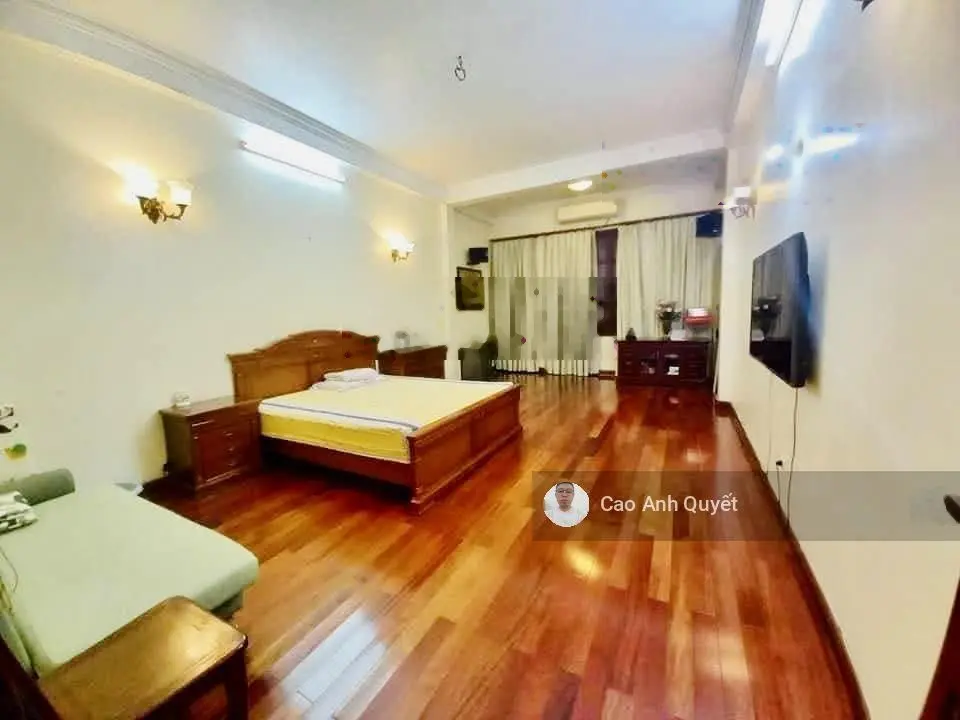 Bán Nhà Phố Trần Duy Hưng Quận Cầu Giấy 90m4T VIEW Hồ P/Lô 2 Ô Tô Tránh 26,5 Tỷ Trần Duy Hưng.