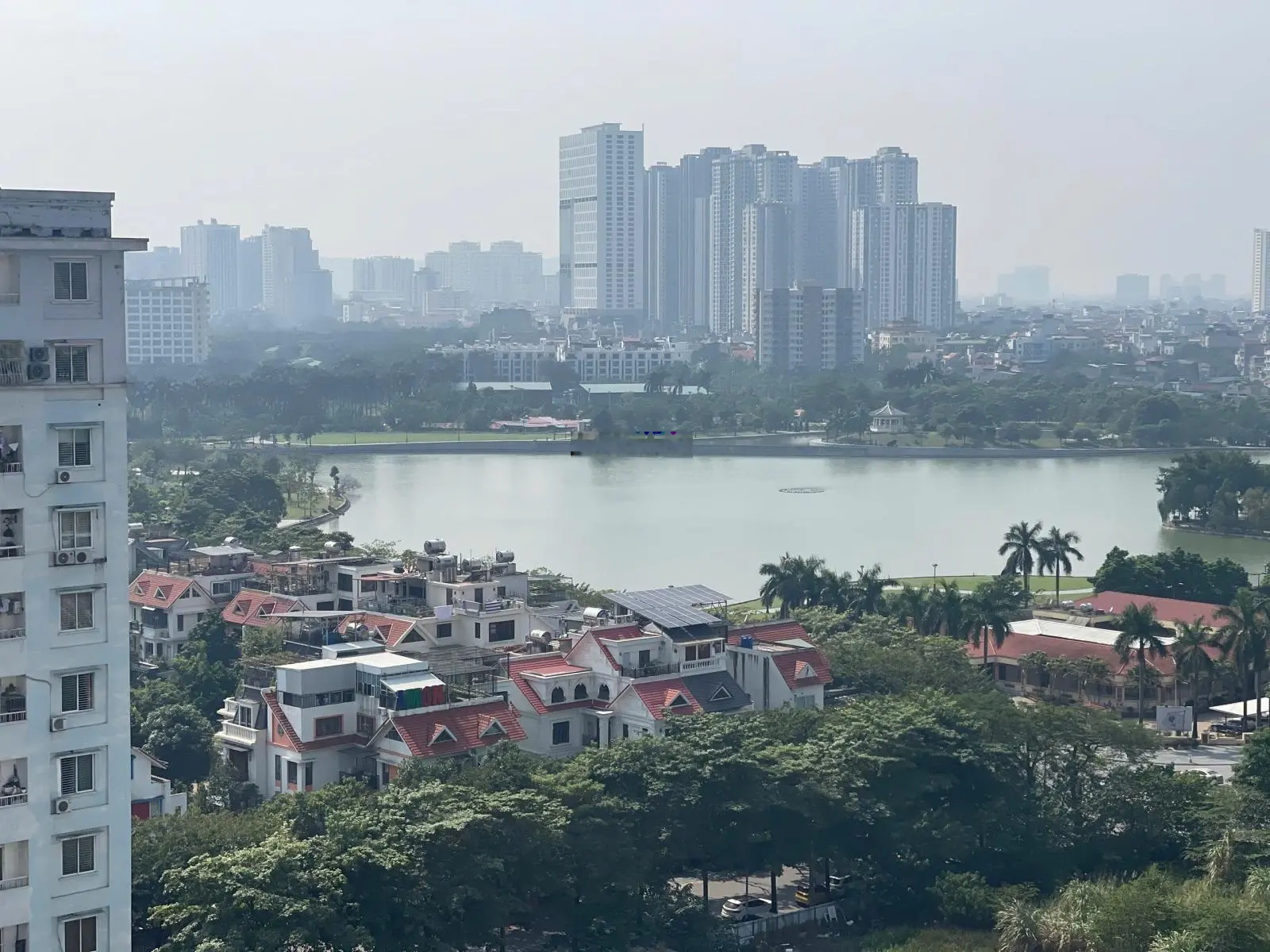 Chính chủ bán CHCC TPGL Phạm Văn Đồng - 84m2 - 2 PN - full nội thất ở ngay view hồ - nhỉnh 4 tỷ