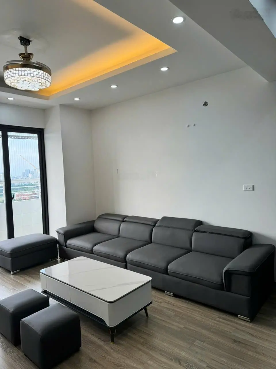 Bán căn hộ chung cư The Pride, giá 3,85 tỷ, diện tích 75m2, pháp lý đầy đủ, full nội thất, có tl