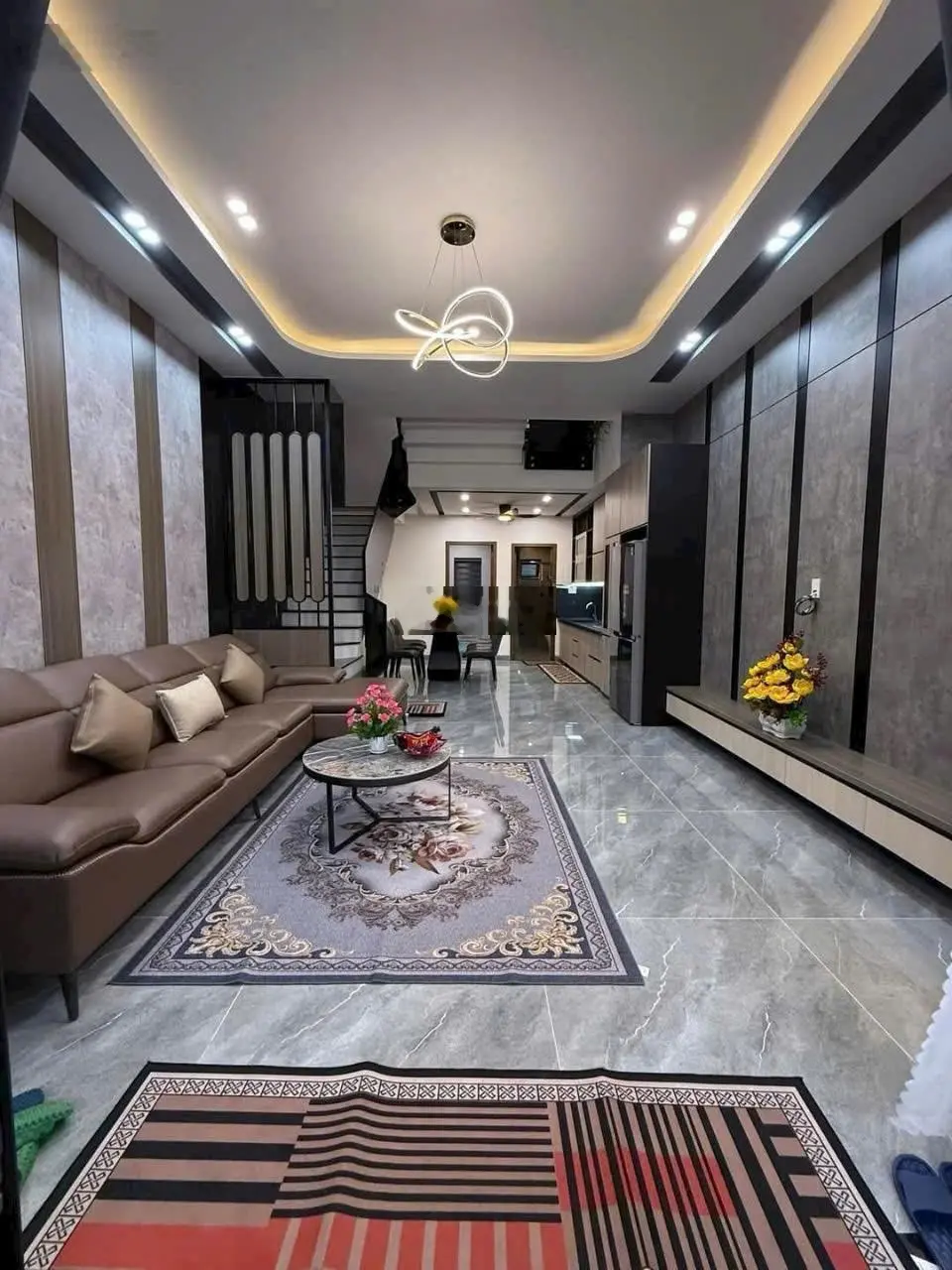 Siểu phẩm 3 tầng mới 100% full nội thất chỉ xách vali vào ở ngay đường hòa minh 14 chỉ nhỉnh 6 tỷ