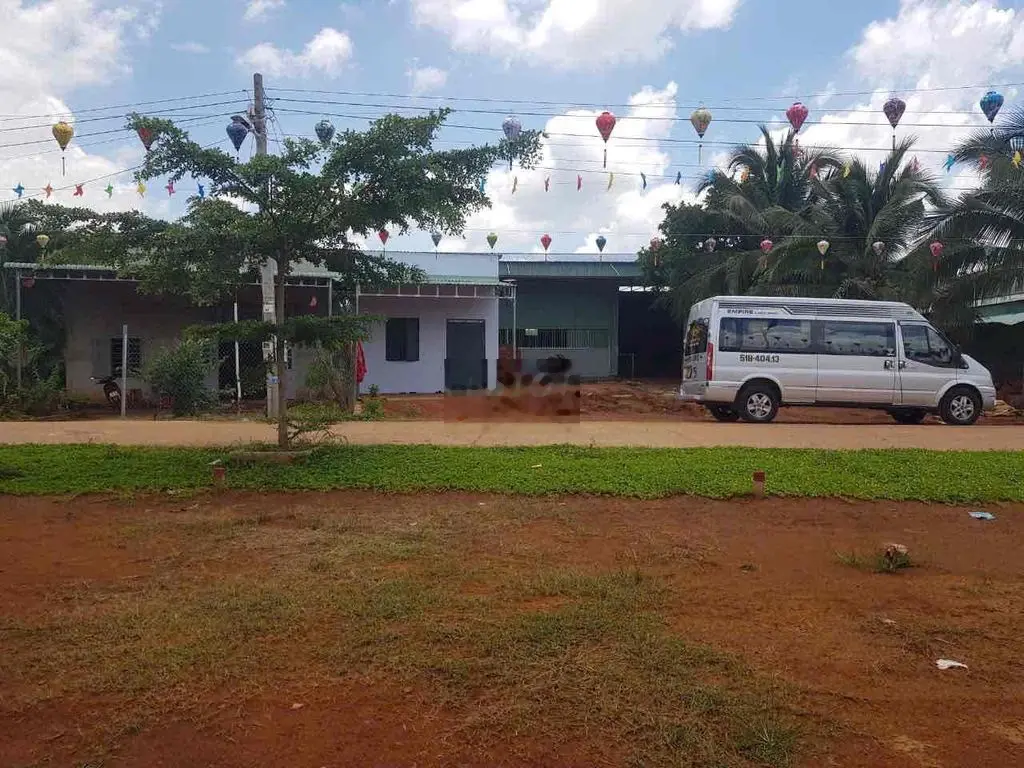 KẸT TIỀN CHỦ CẦN BÁN GẤP DT: 10x50(500m2) GIÁ:580tr, 200m2 Thổ Cư