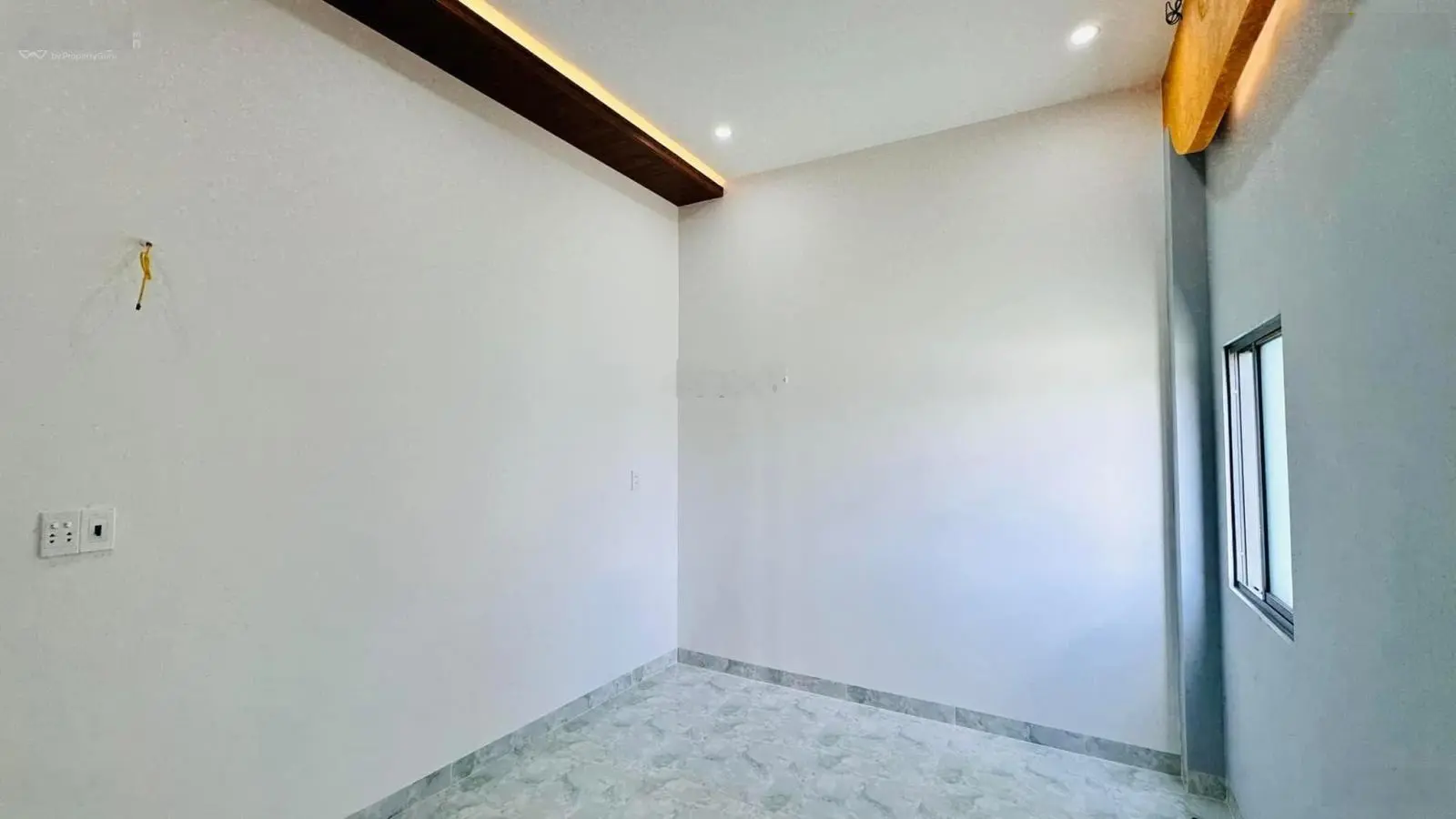 Nhà lầu diên Khánh mới xây siêu đẹp, đường ô tô tận nhà. Giá rẻ. Sổ Hồng giấy phép xd đầy đủ