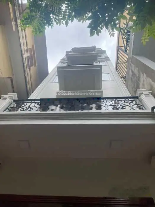 Bán nhà phố Lê Thanh Nghị, ngõ thông, nhà thoáng, 10m ra phố, 91m2, 5 tầng thang máy, 14.5 tỷ