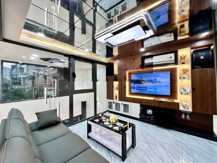 Bán gấp nhà Quận 6, 10 tỷ/80m2, còn thương lượng, sổ hồng riêng, cho thuê 18 triệu/tháng