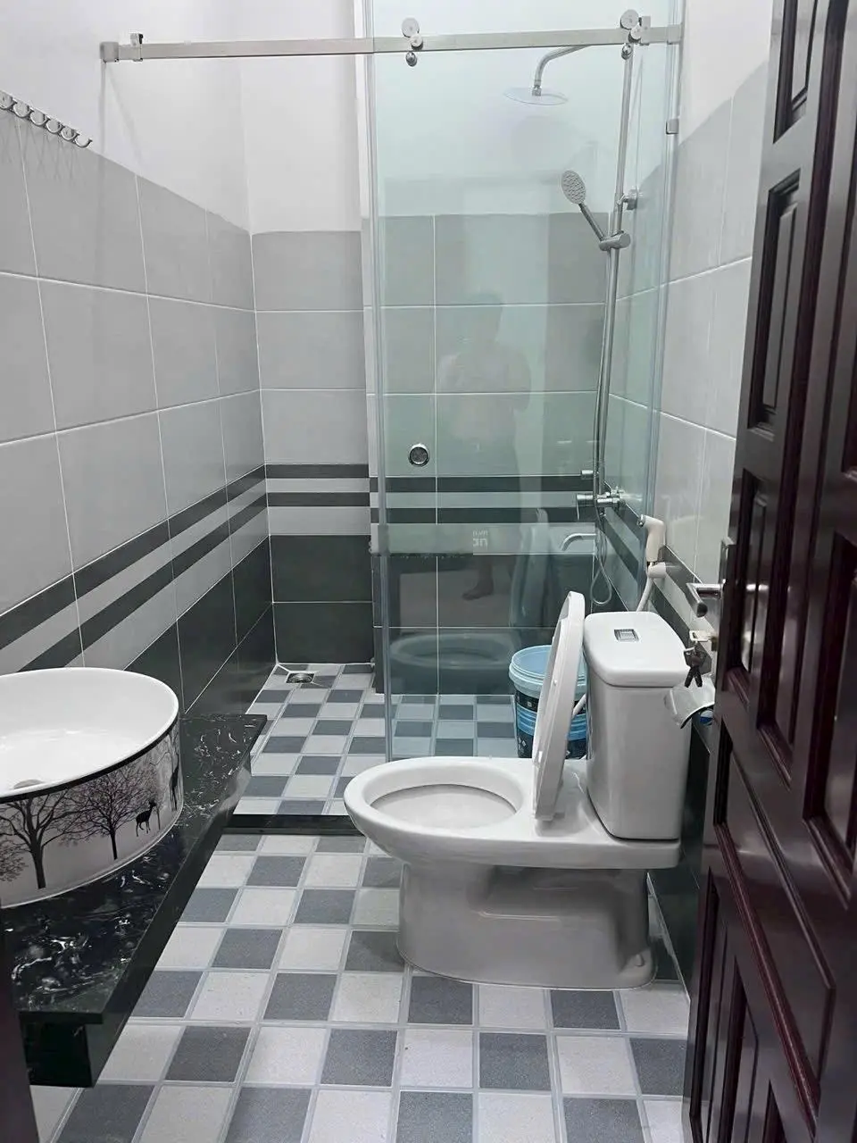 Bán 148,8m2 chỉ 16,5 tỷ nhà 4 tầng đường 2/4, Phường Vĩnh Phước, Nha Trang 0964326158