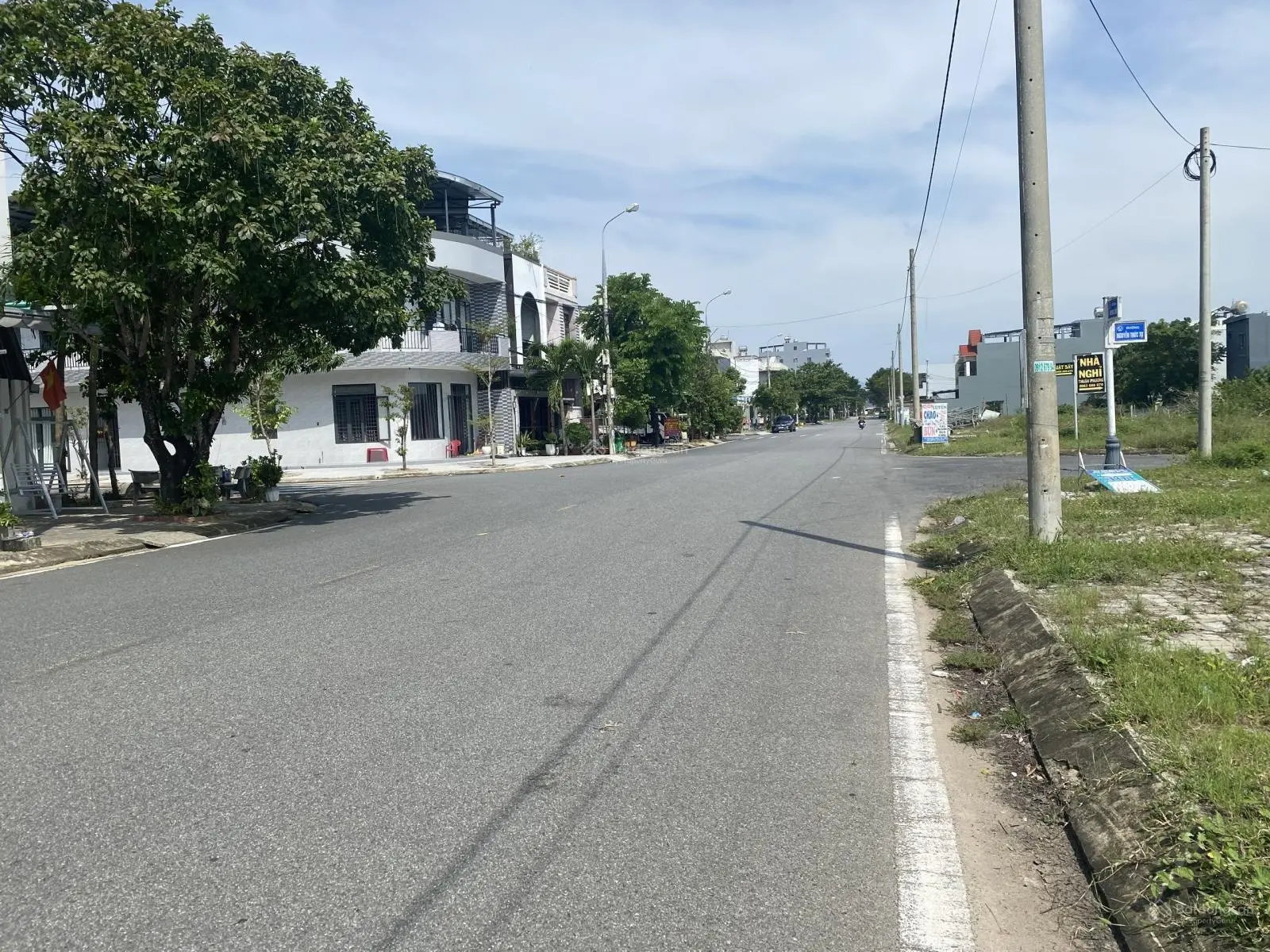 Bán 2 lô đất liền kề (10x20) MT đường 10m5 Huỳnh Lắm sát Nguyễn Thức Tự Khu Đông Trà giá rẻ
