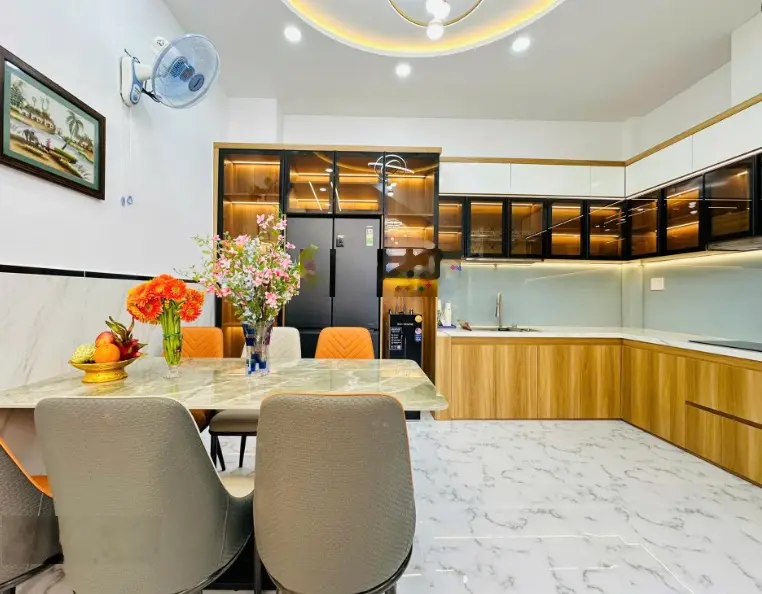 Nhà bán gấp 70m2 full thổ cư không lộ giới đường 8m nhựa thông thoáng