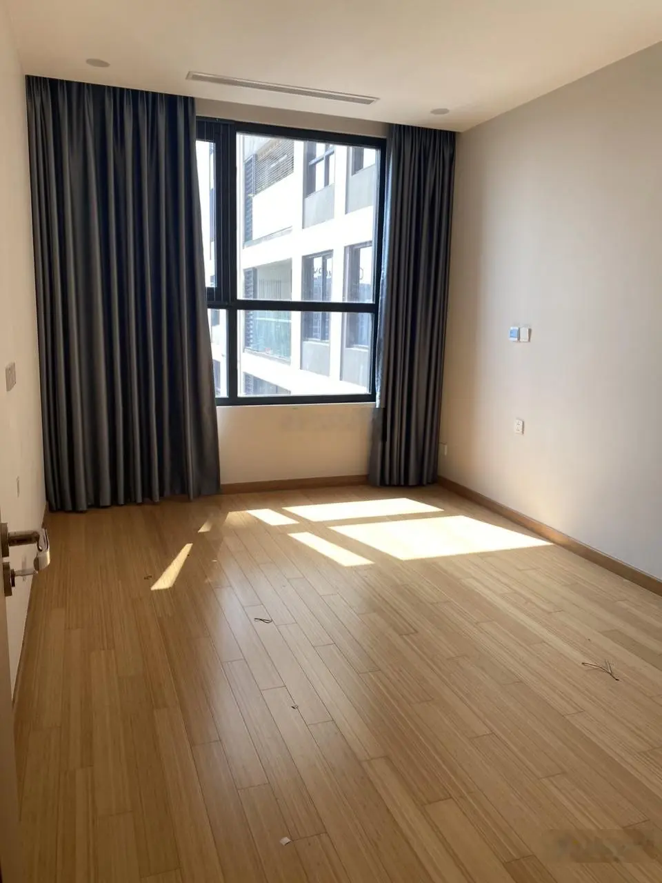 Em Toàn bán quỹ căn hộ 2PN, 3PN và 4PN chung cư The Zei. Cam kết giá tốt nhất. LH 0357 536 ***
