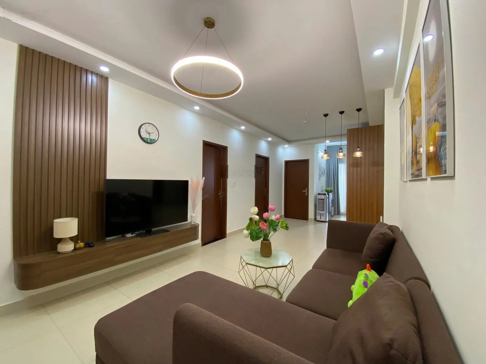 Chính chủ bán căn 2pn 2vs, DT 62m2 full nội thất