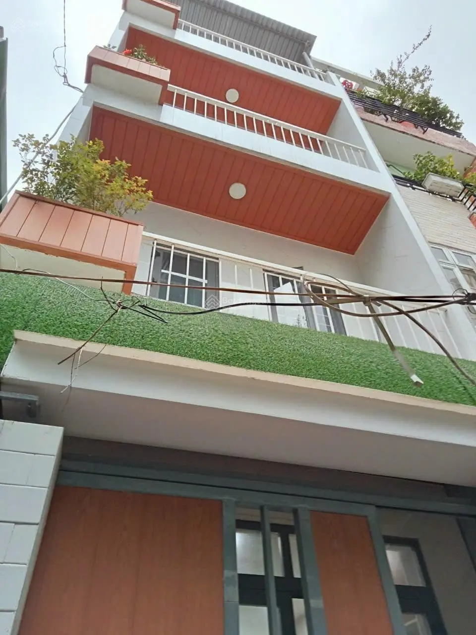 Bán nhà diện tích đất 69.9m2, diện tích sử dụng 177m2, nhà rộng rãi thoáng mát