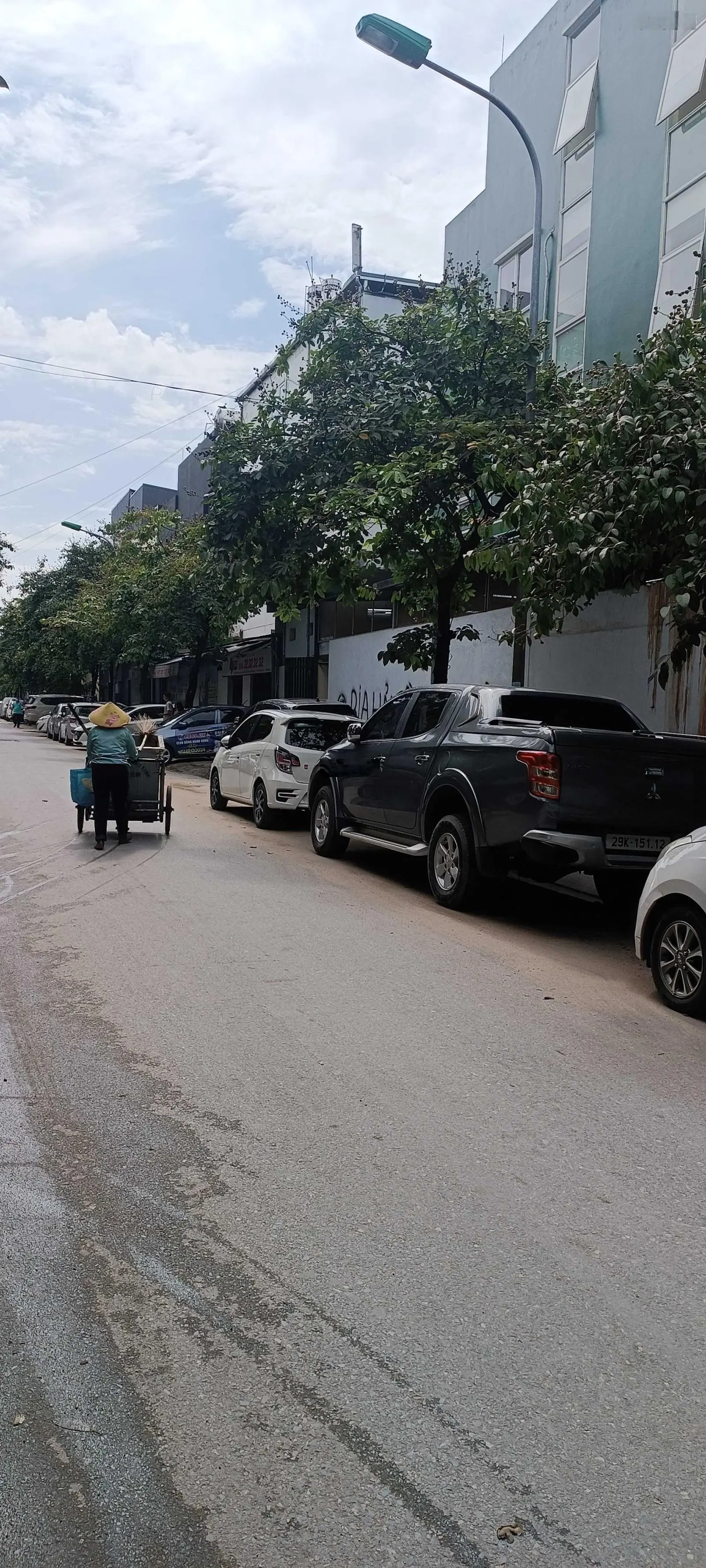 Bán căn mặt phố Nguyễn Xuân Khoát 75m2 6T thang máy, thông sàn, kinh doanh. Oto tải trước nhà