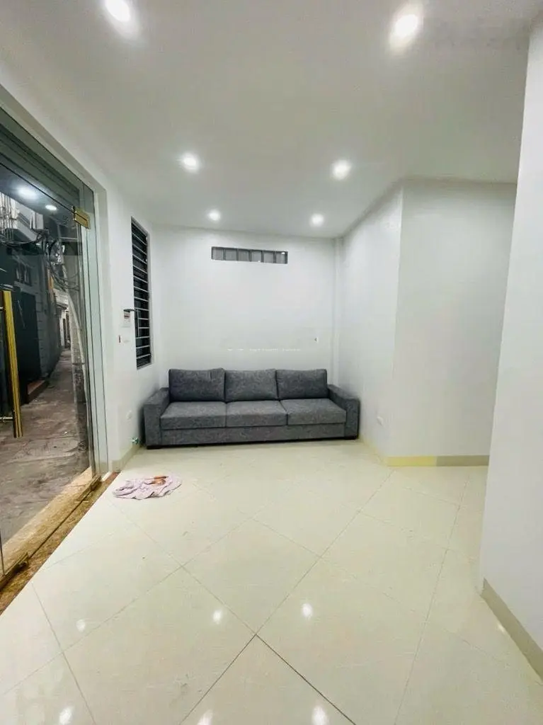 Bán gấp nhà đẹp ngõ 107 đường Trần Khát Chân, ngõ thông, gần ô tô