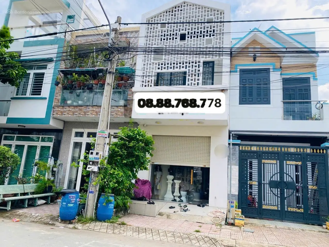 Nhà Mặt tiền 88m. Sát Bigc Go. Tp thủ Đức. Lh: 0909 290 ***