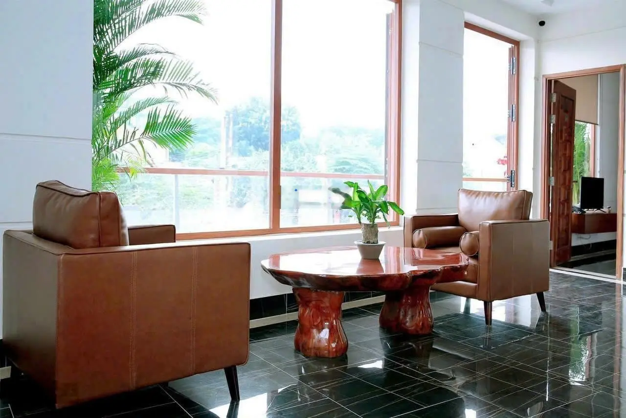 Bán Khách sạn doanh thu cao ngay Bến xe Miền Đông mới Quận 9 giá rẻ
