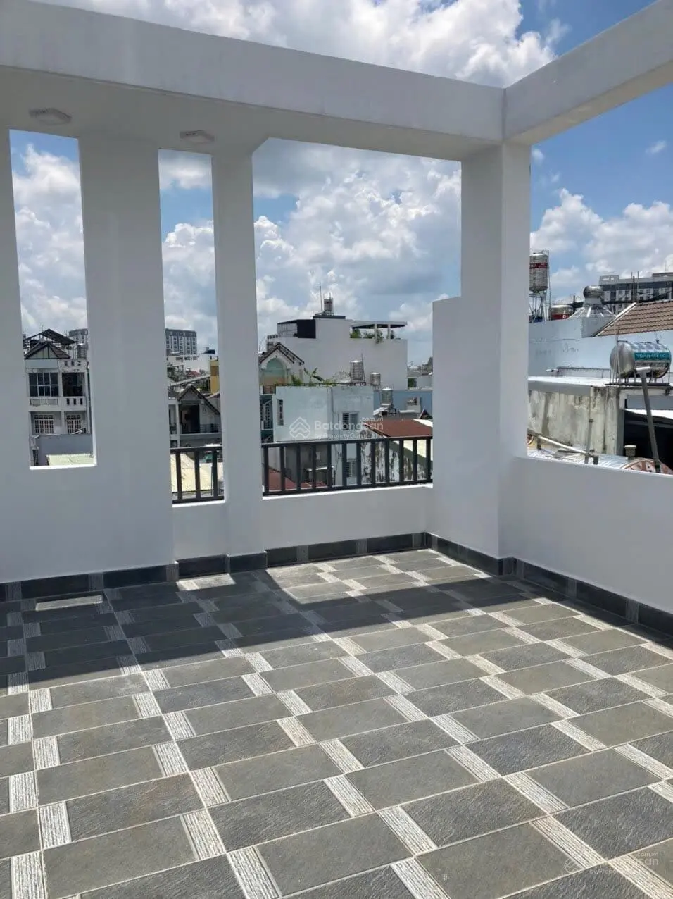 Nhà hẻm 6m ngay Phạm Văn Chiêu, mới 100%, có sân thượng, giá 5 tỷ 900 triệu. Call/zalo: 0906 435 ***