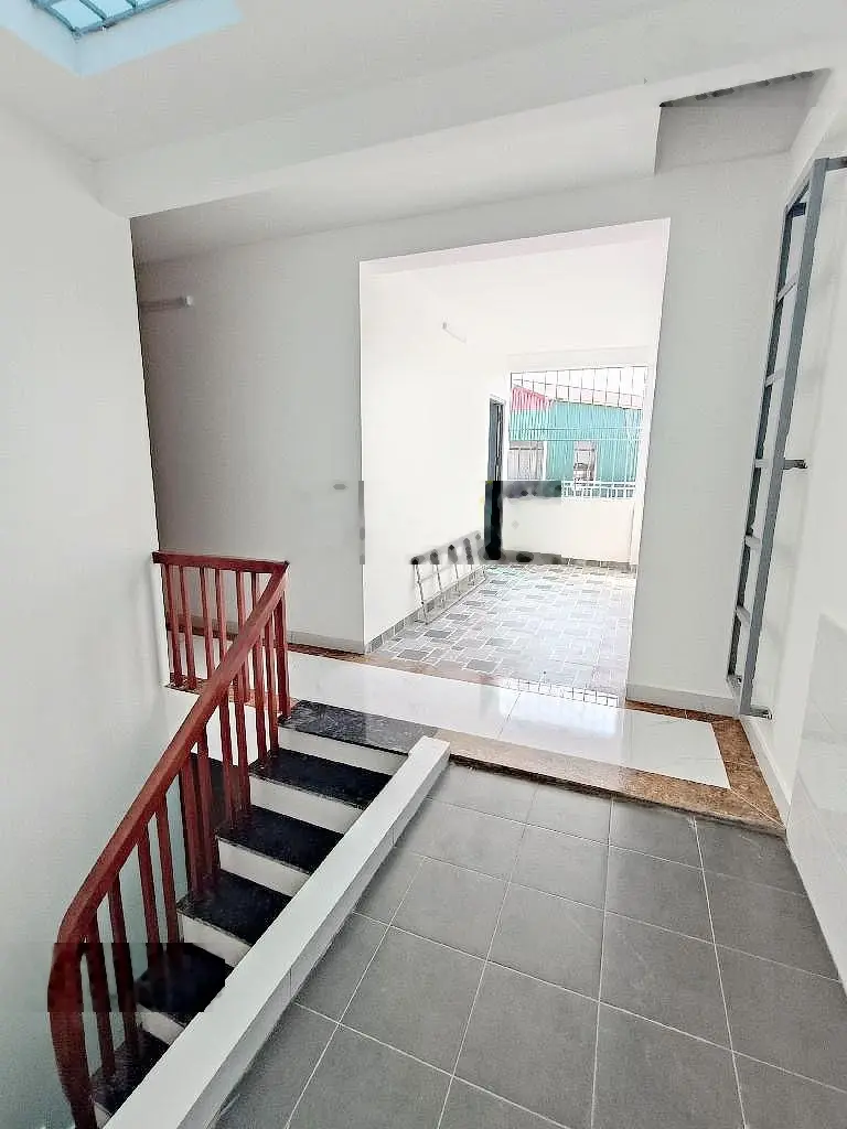 HX Phú Minh , 5 tầng thang máy t, oto tránh , kinh doanh , 6,X tỷ có thương lượng 0985 387 ***