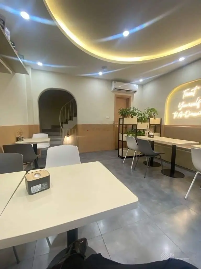 Bán nhà mặt phố Triệu Việt Vương mở VP, cty kinh doanh siêu đỉnh. DT 32/34m2, 7 tầng. Giá 25.5 tỷ