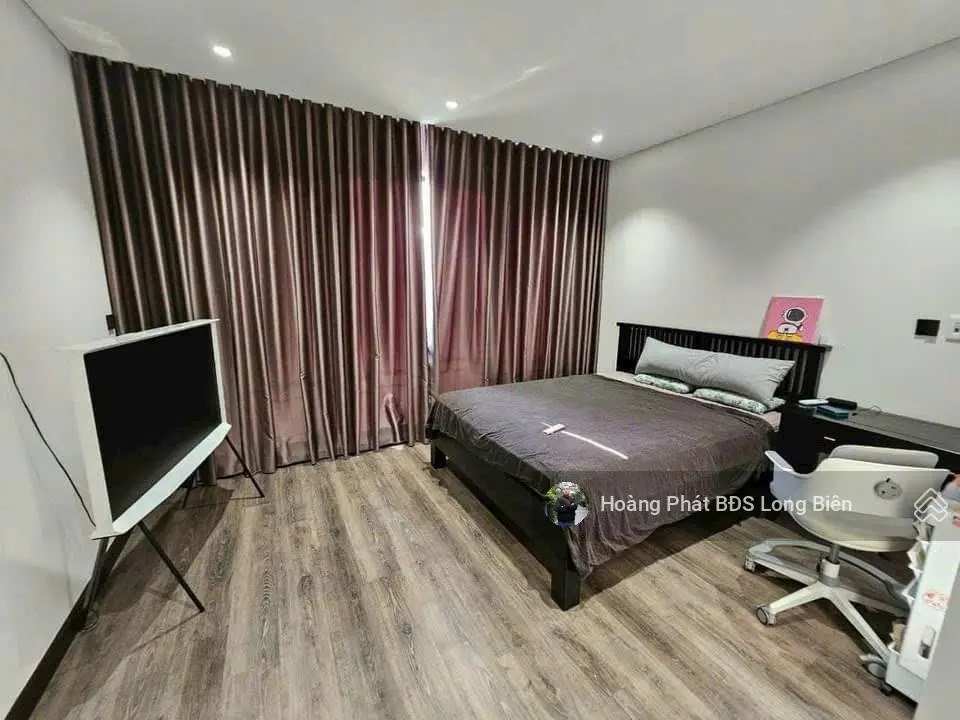 Bán nhà Đàm Quang Trung, cạnh siêu thị Aeon Long Biên, 43m2 x 7T, 10.5 tỷ. LH 0965858116