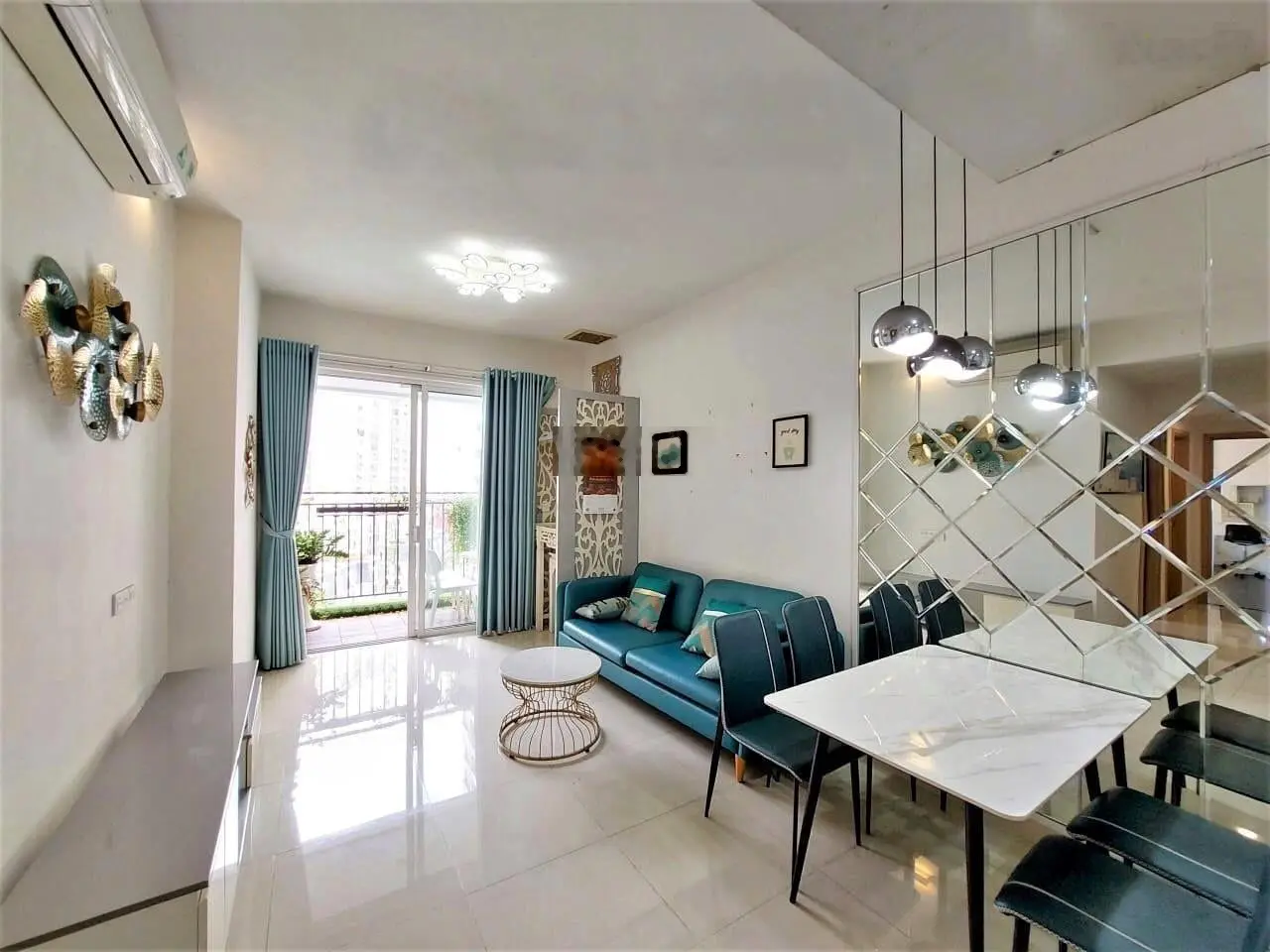 Bán căn hộ 3 phòng ngủ, 105m2, Golden Mansion, Novaland, Phú Nhuận, giá chỉ 6.350 tỷ có nội thất
