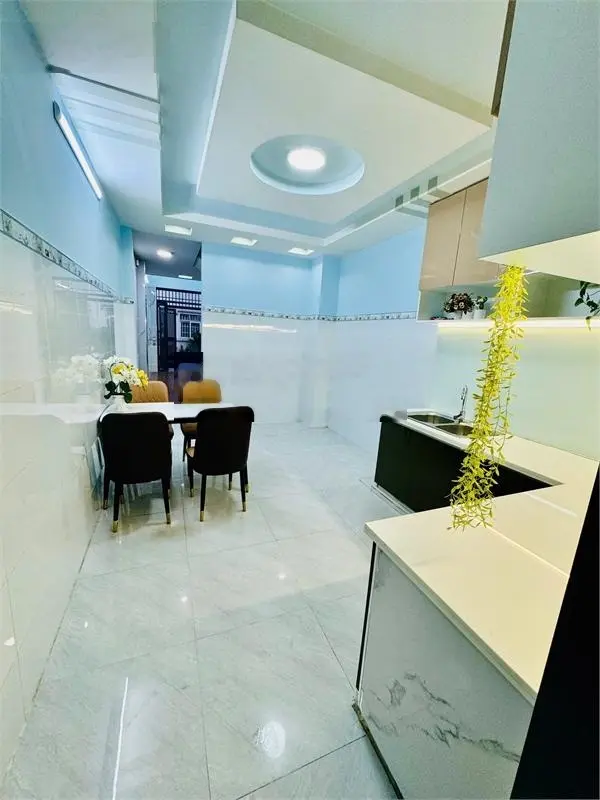 Mặt tiền Đường Số 9, Phường 16. Nhà 48m2, 4 Tầng tặng nội thất, chỉ 6.35 tỷ